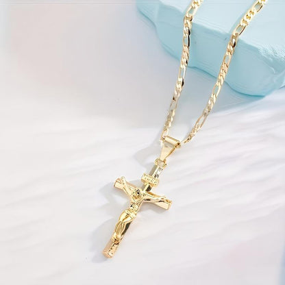 ✨✝️ Gold Crucifix Necklace – Detailed INRI Motif, Adjustable Figaro Chain & Hypoallergenic Finish 💛